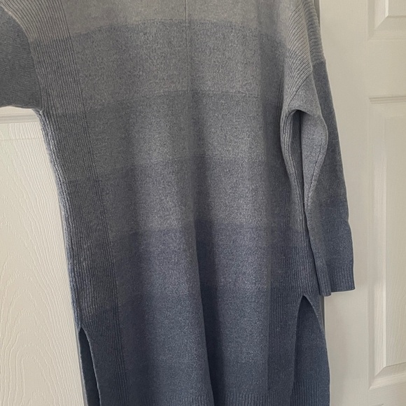 Athleta Ombre Spirit Wool Cashmere Wrap in Blue Star/Chrome Blue Size Medium - Picture 12 of 13
